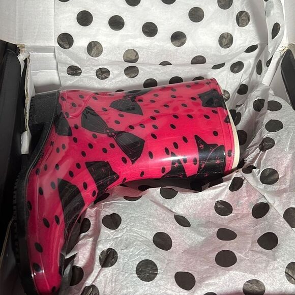 Iron Fist Rain Boot Size 5 - Picture 9 of 12